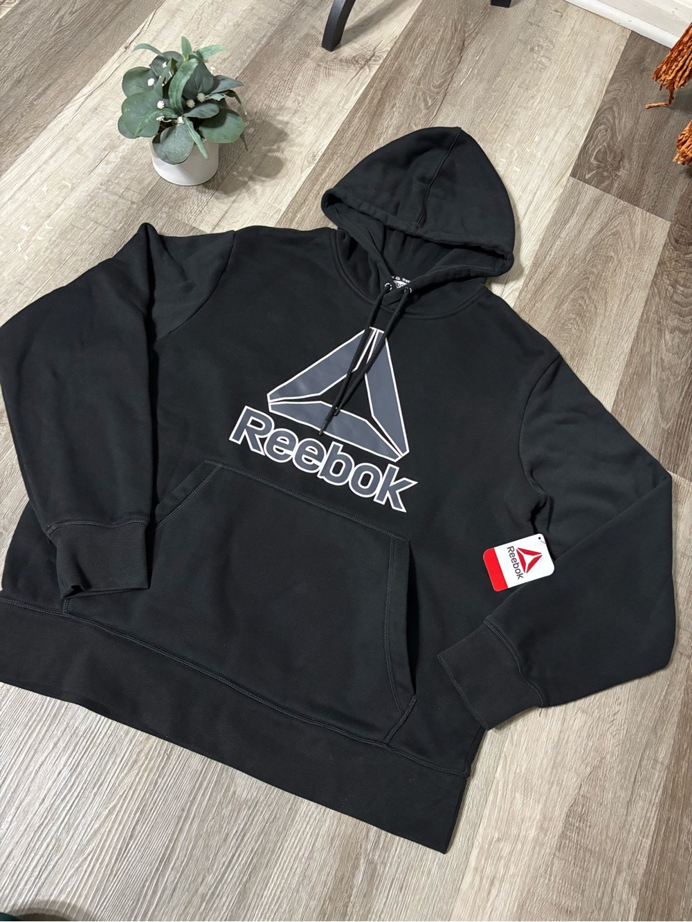 Reebok Men's Black Logo Pullover Hoodie